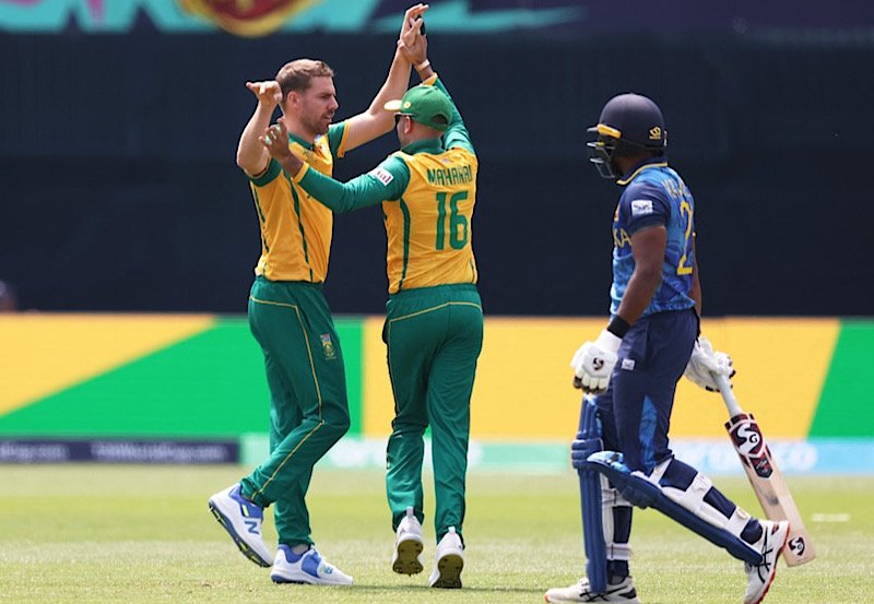 South Africa record scrappy win against Sri Lanka