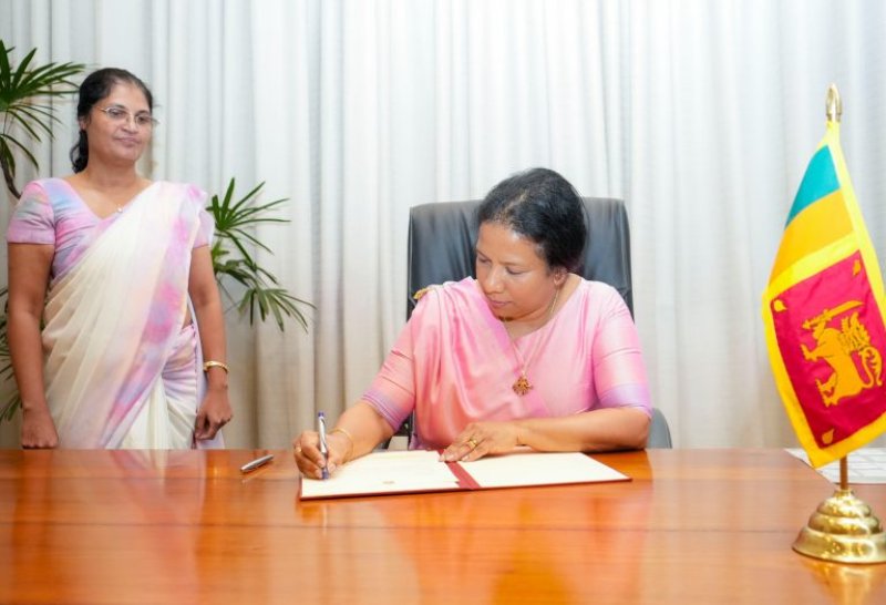New Secretary to the Foreign Ministry assumes duties
