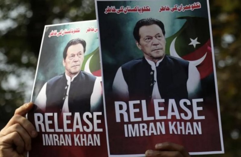 Jailed Imran Khan loses most of his vision in right eye