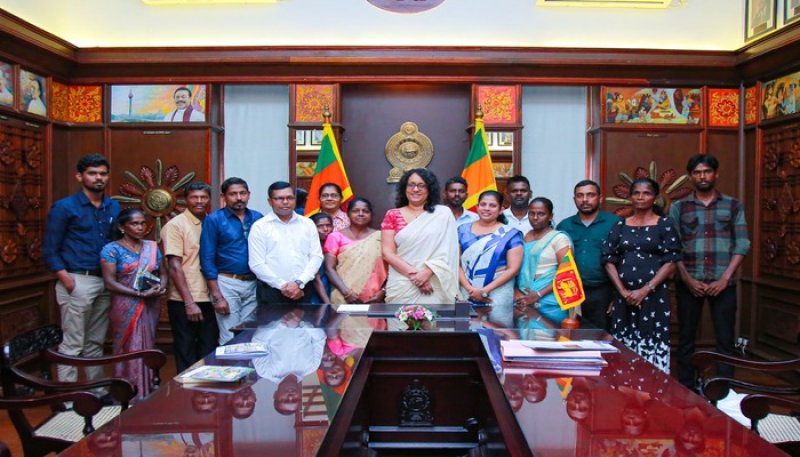 Voice of plantation people organization&rdquo; members meet the PM