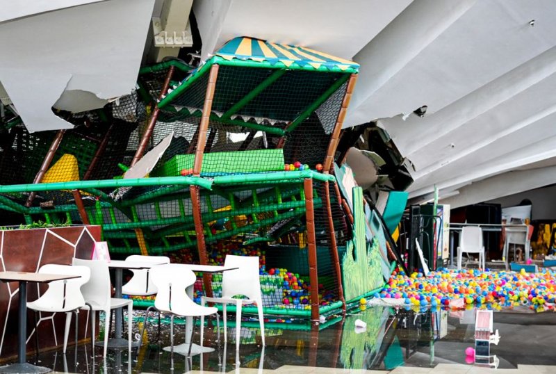 Peru mall disaster: Roof collapse  leaves 6 dead, 78 hurt