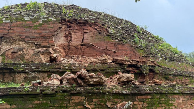 Historic Mihintale Viharaya faces structural threats
