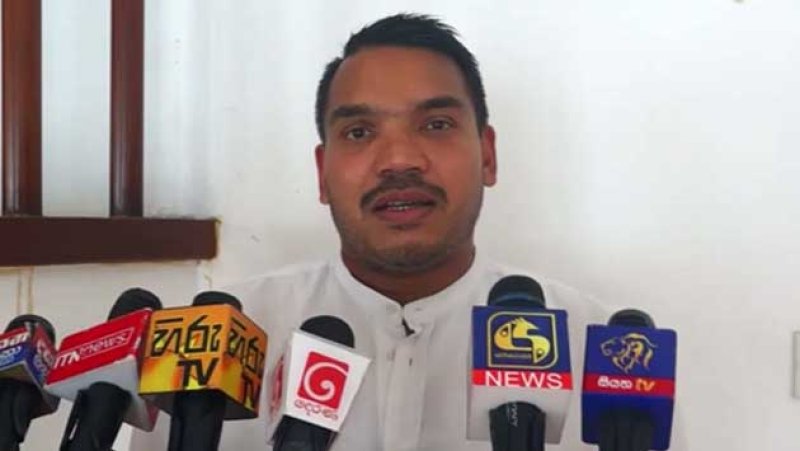Namal criticises President over education reforms