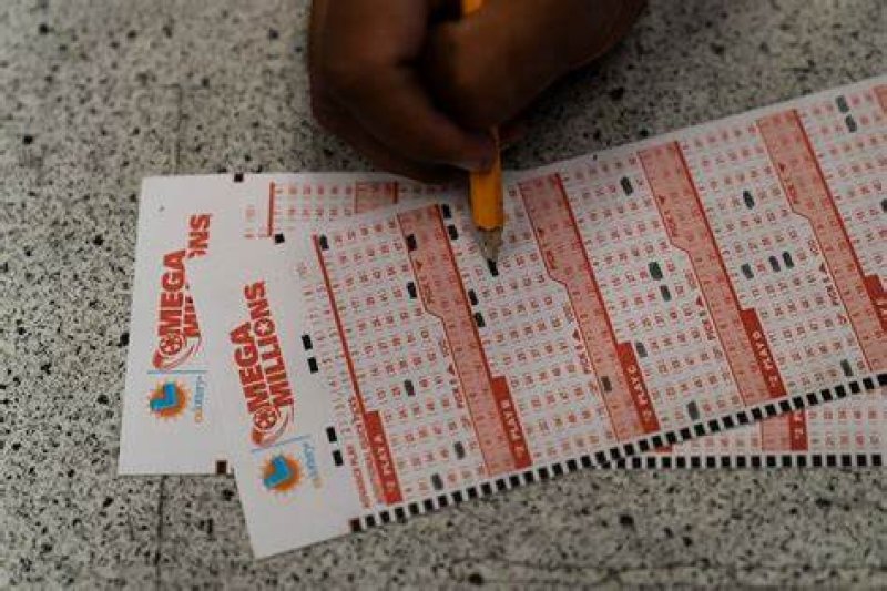 Single ticket wins $2.41 billion
