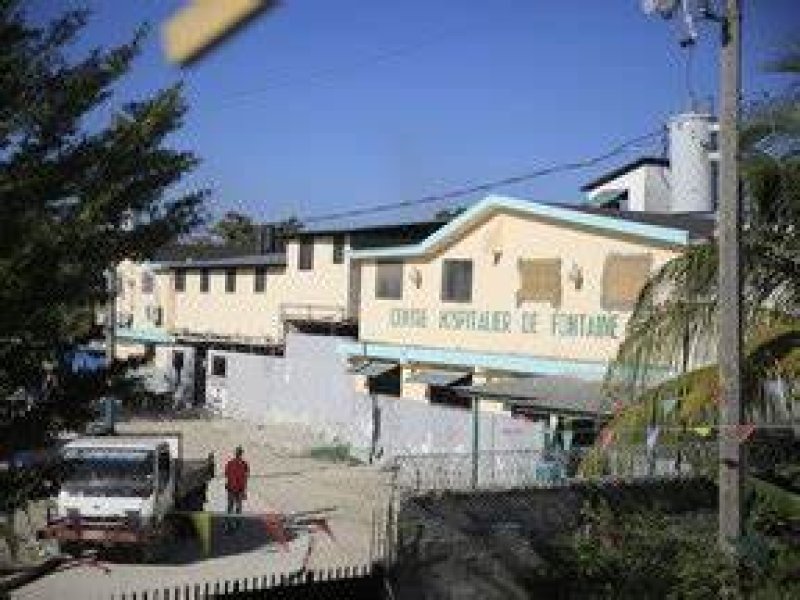 Heavily armed Haitian gang surrounds hospital in capital