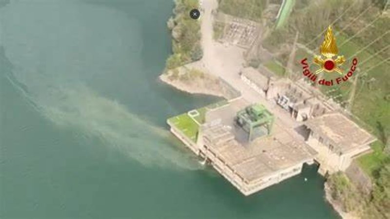Four dead after blast at Italian power plant