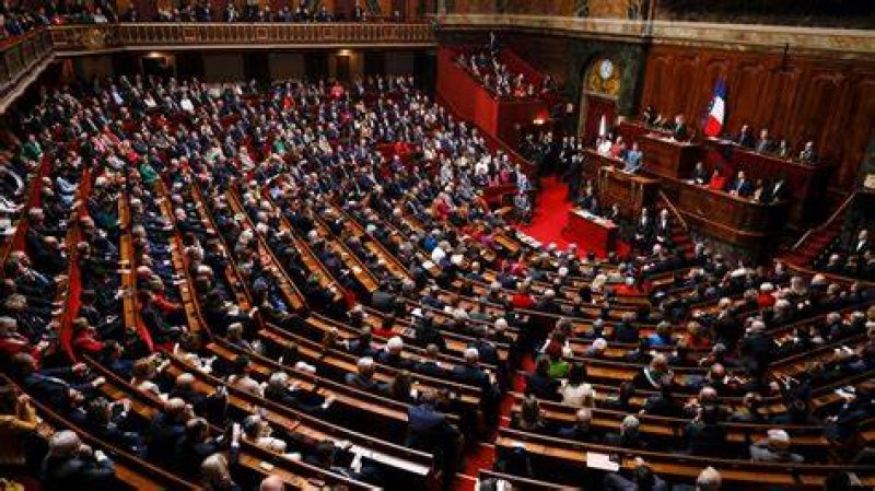 France, 1st country to make abortion a constitutional right