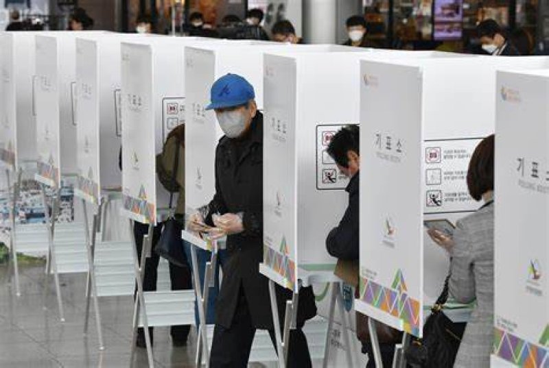 South Korea votes for new parliament