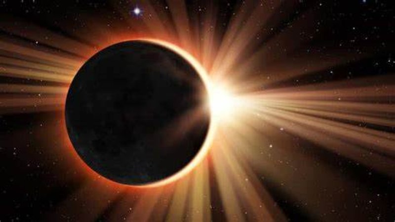 Total solar eclipse sweeps across North America