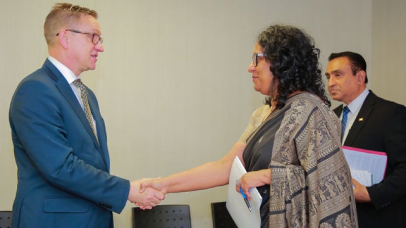 PM meets Australian Assistant Minister for high-level talks