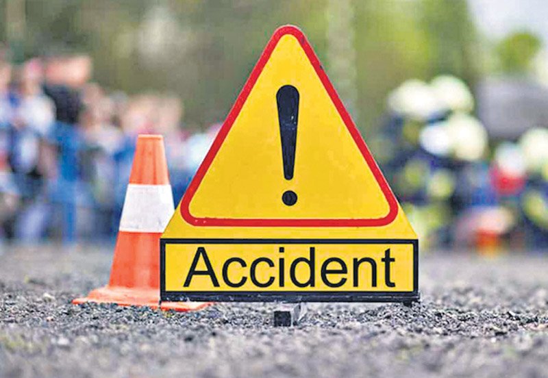 Five injured in a road accident in Tummodara