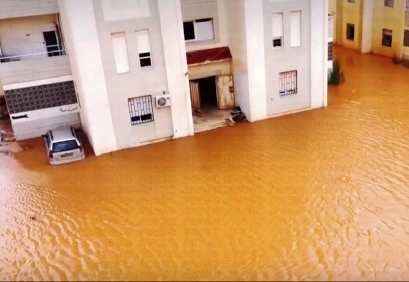 Eastern Libya authorities say 2,000 dead in flood