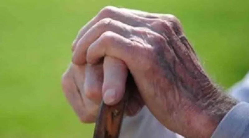 Retired public servants to receive benefits in 2026 budget