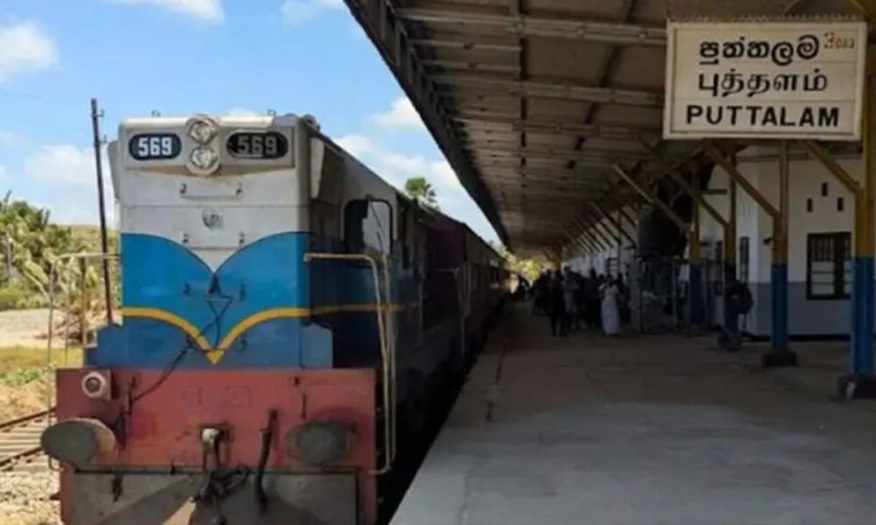 Train Services disrupted on Puttalam railway line 