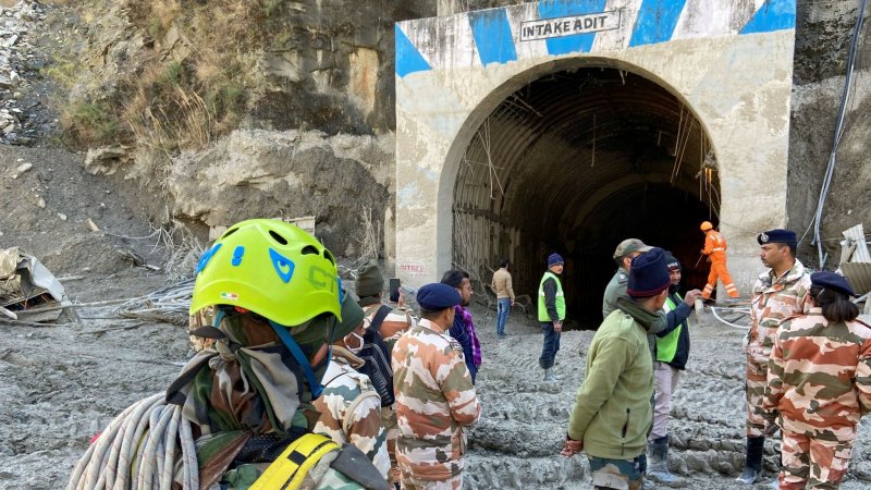 All 41 workers rescued from collapsed India tunnel