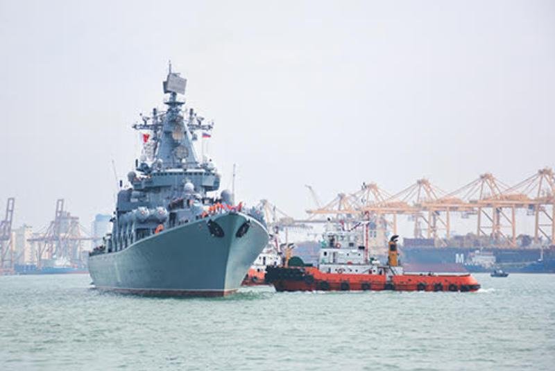 Russian Naval ship 'Varyag' docks in Colombo