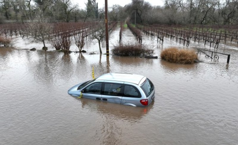 Three killed as record rainfall drenches California