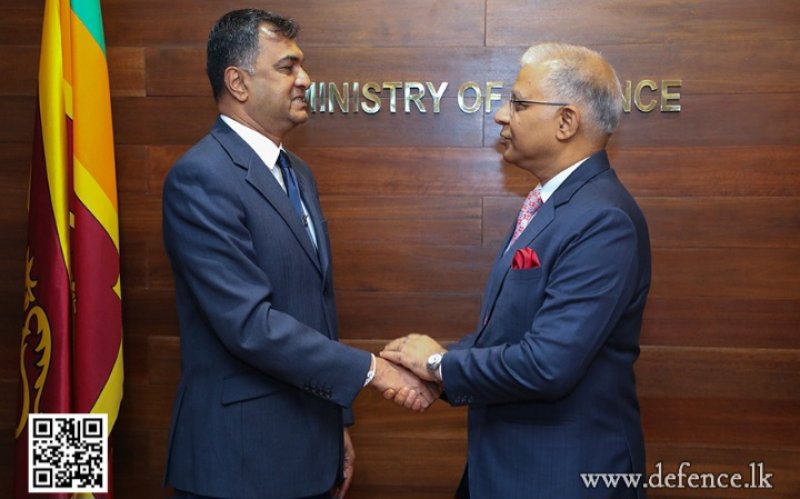 Indian High Commissioner Meets Defence Secretary