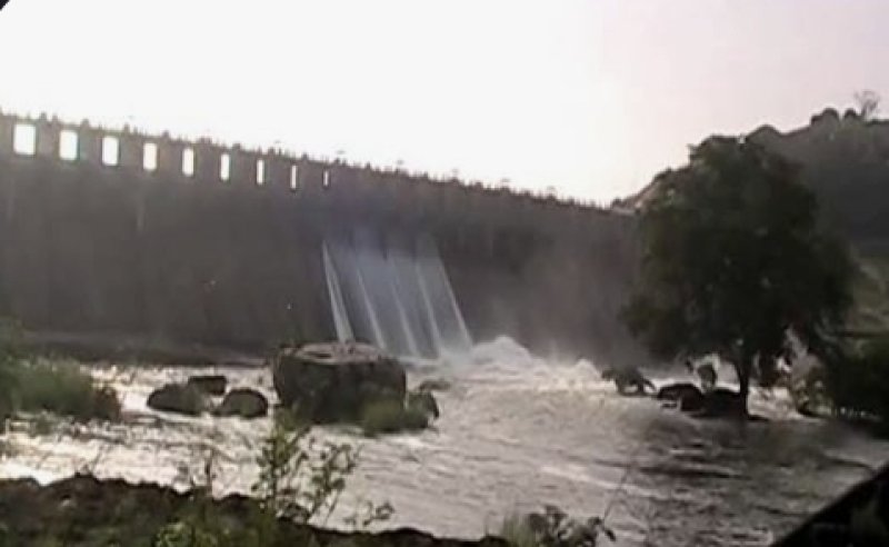 Rajangana and Angamuwa tanks open spill gates