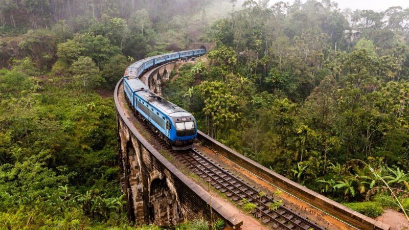 India to donate 20 locomotives to Sri Lanka