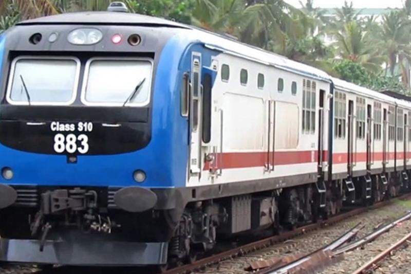 University student fatally struck by train in Penideniya