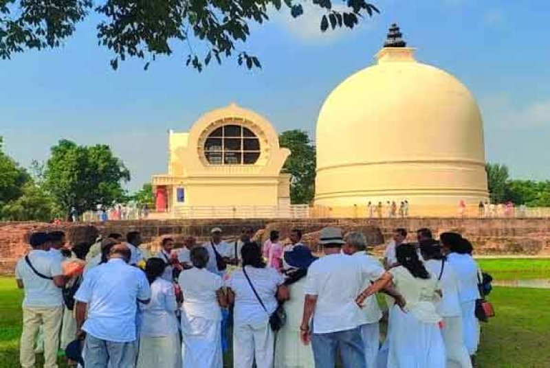 India reintroduces free visas for Sri Lankan pilgrims 