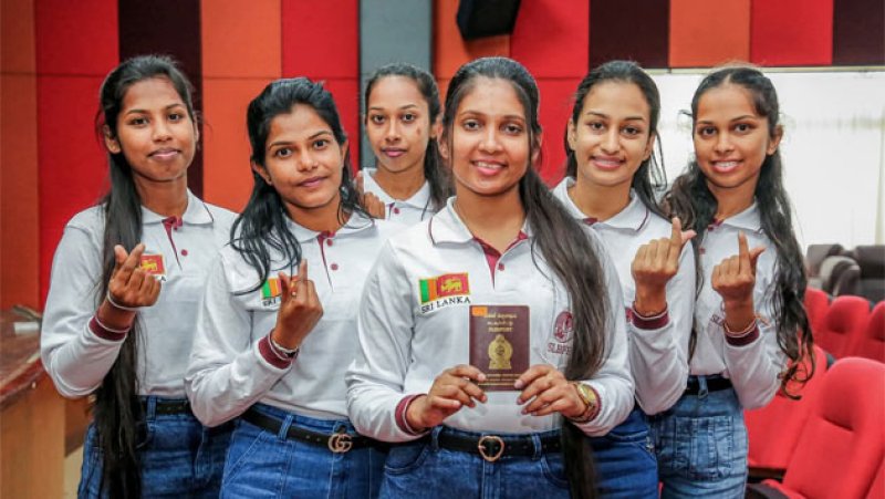 Kuwait, UAE top destinations for Sri Lankan workers