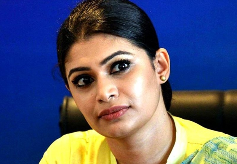 Hirunika summoned to court for contempt charges