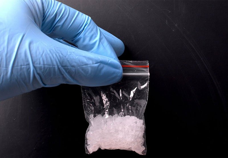 Cop and two soldiers arrested in Hiripitiya drug bust