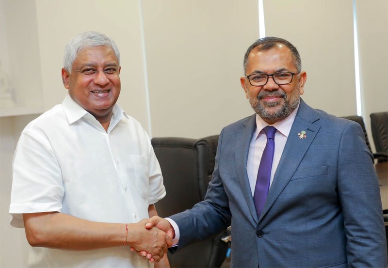 Maldivian Minister seeks senior residency in Sri Lanka