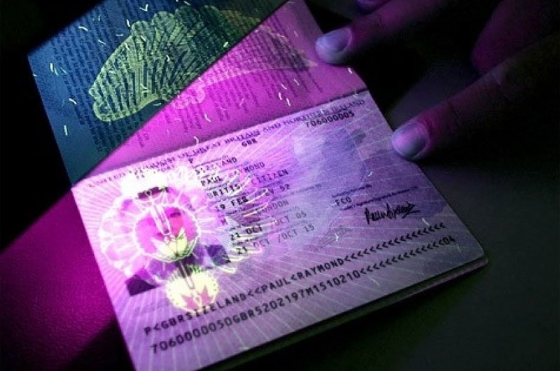 Sri Lankans nabbed with forged passports