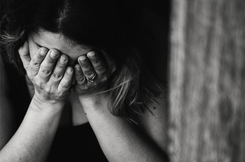 Former soldier poses as cop, robs and abuses women