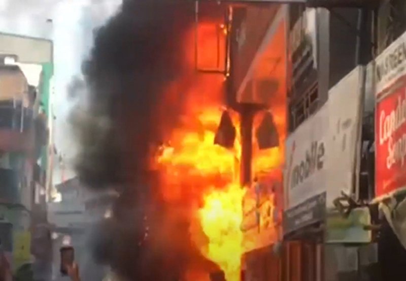 Woman succumbs to injuries in Pettah textile store blaze