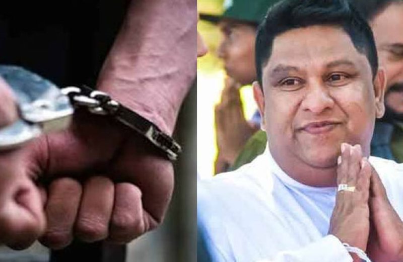 Ex-Minister&rsquo;s Secretary arrested over Rs. 8.1M bribe