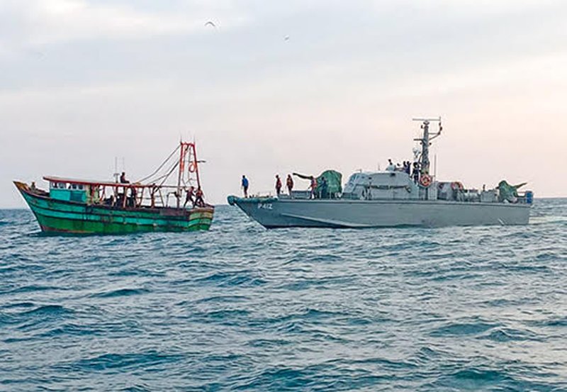 SL Navy arrests 21 Indian fishermen, seizes 4 trawlers