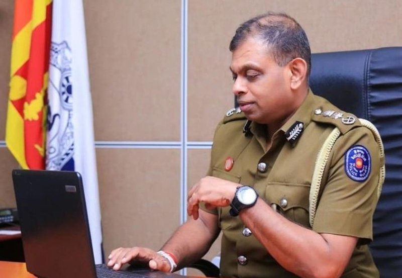 Thennakoon's first move; 19 Police officers reshuffled