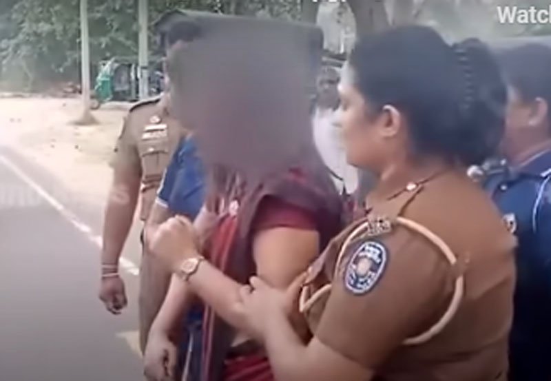 Woman arrested for assaulting female cop 