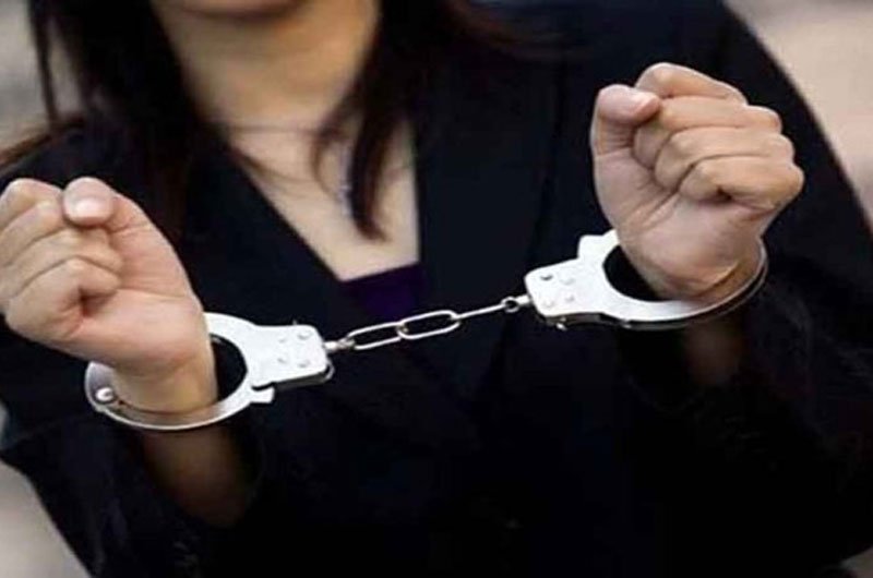Woman who kept her two kids hostage arrested