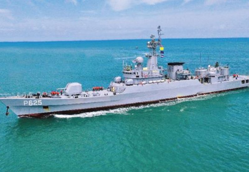 SL Navy seizes suspected heroin aboard local fishing trawler