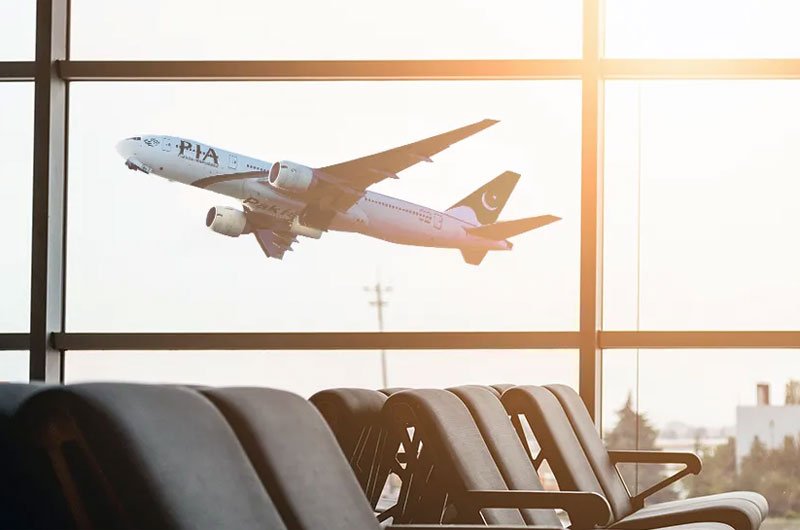 Flight diverts to Karachi Airport after death of Sri Lankan 
