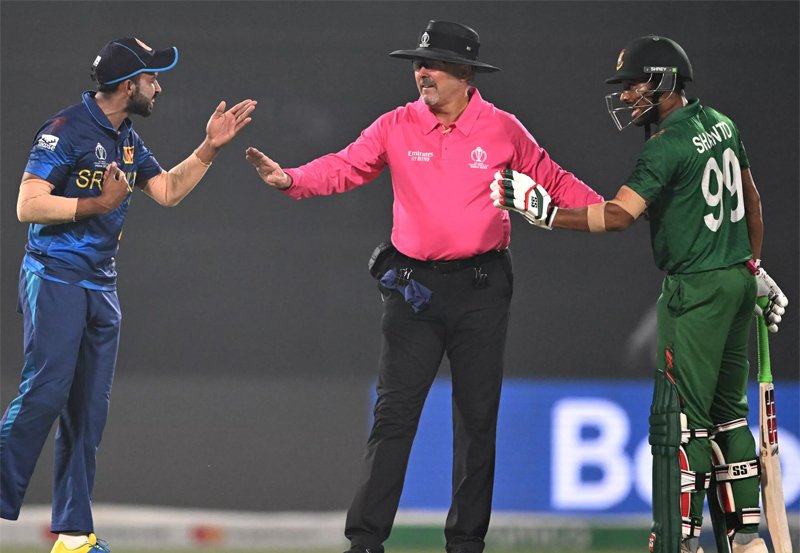 Bangladesh beat Sri Lanka after Mathews 'timed out' row
