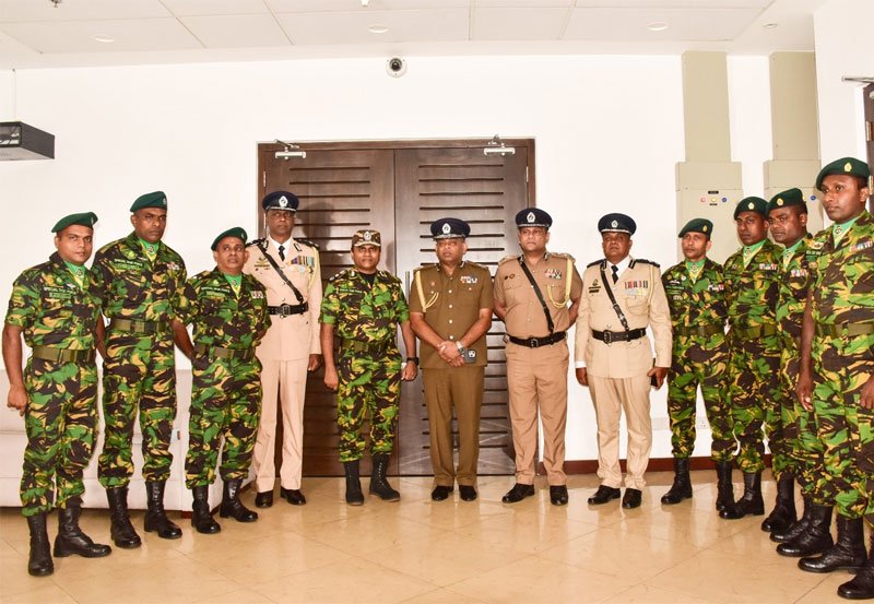  STF officers honored for rescuing hostage children
