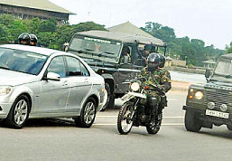 Youth arrested for recording Presidential advisor's convoy