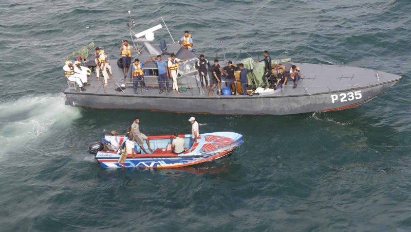 Rough seas challenge Navy salvage mission off Angulana