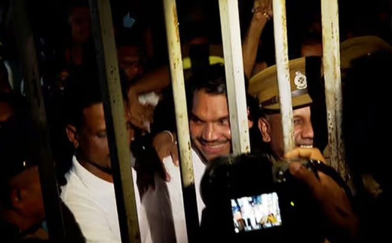 I see you from behind the iron bars: Namal thanks supporters