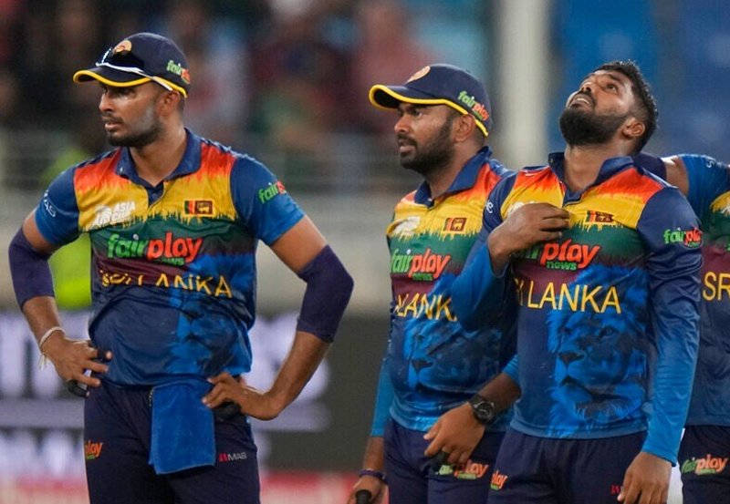 IPL 2024: Sri Lanka's Wanindu, Dasun released by RCB &amp; GT 