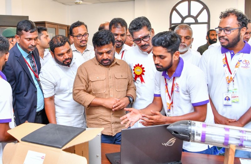 President Opens New Batticaloa Public Library for Public Use