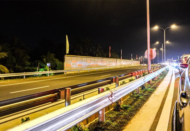 One dead, three hospitalized in highway accident