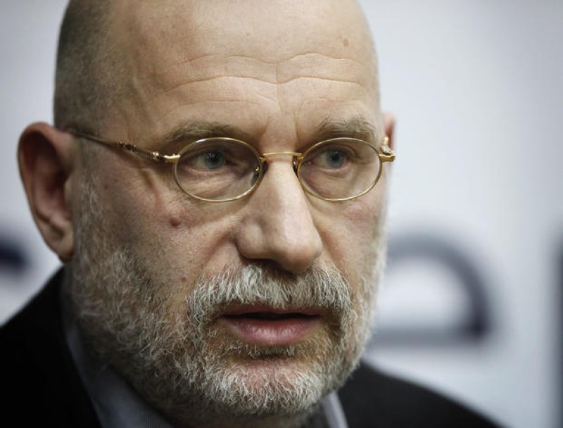 Russian court orders arrest of writer Grigory Chkhartishvili