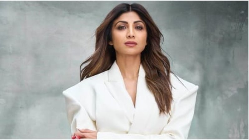 Bombay HC bars Shilpa Shetty from travelling to Sri Lanka